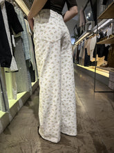 Carica l'immagine nel visualizzatore di Gallery, JEANS FIORI 2661