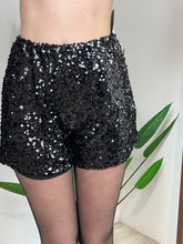 Carica l&#39;immagine nel visualizzatore di Gallery, SHORT PAILLETTES 2255