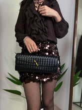 Carica l&#39;immagine nel visualizzatore di Gallery, BORSA BAGUETTE INTRECCIATA