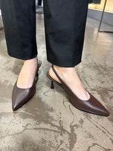 Carica l'immagine nel visualizzatore di Gallery, SLINGBACK EG6113