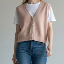 Carica l'immagine nel visualizzatore di Gallery, GILET BOTTONI JEWELS 2540