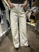 Carica l'immagine nel visualizzatore di Gallery, JEANS FIORI 2661