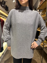 Carica l'immagine nel visualizzatore di Gallery, MAGLIONE LUPETTO MANICA